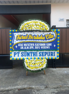 Papan Bunga Duka di Garongan